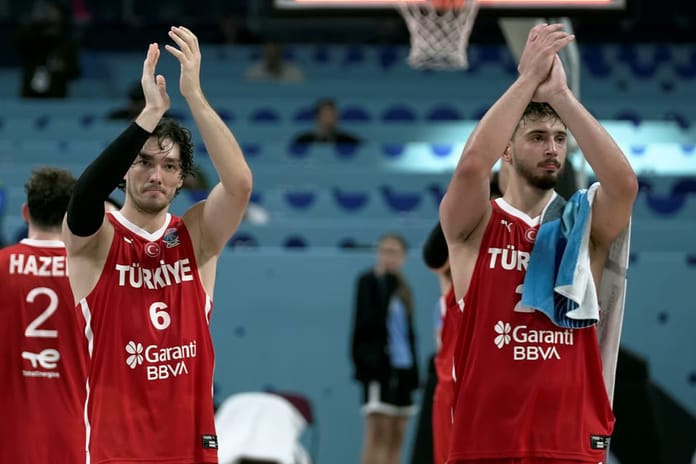 EuroBasket 2025'te son 16 turu şekilleniyor: A Milli Basketbol Takımı'ndan tarihi galibiyet serisi