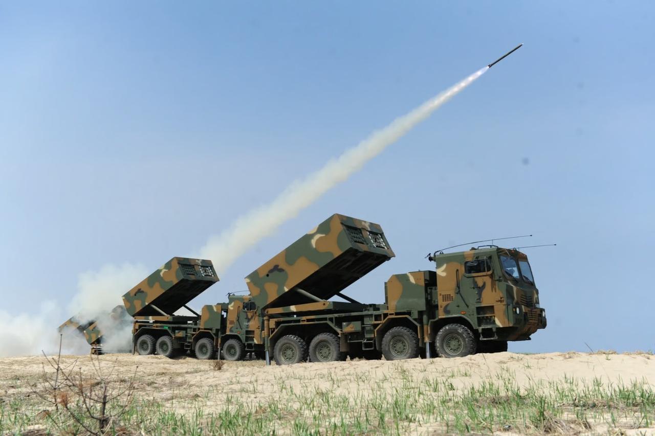 Norveç, Hanwha Aerospace’ten 2 milyar dolarlık çok namlulu roketatar sistemi sipariş etti