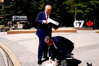 UK Bows to U.S. Anger, Halts Chagos Transfer to Mauritious