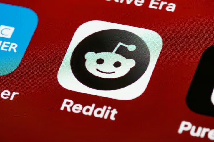 Avustralya'dan Reddit ve Kick'e 16 yaş yasağı