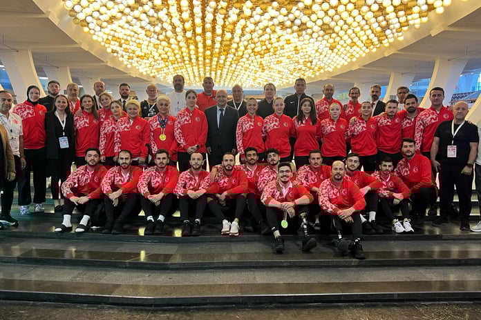 Avrupa Karate Şampiyonası'nda hem büyüklerde hem de para karatede madalya sevinci yaşandı