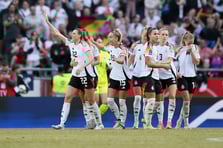 Kadınlar EURO 2025'te çeyrek finale doğru: Grup aşamasında tur atlayanlar ve düğümü çözülecek gruplar