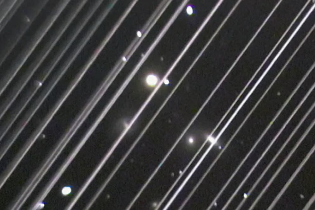 Starlink uyduları astronomik gözlemleri tehdit ediyor