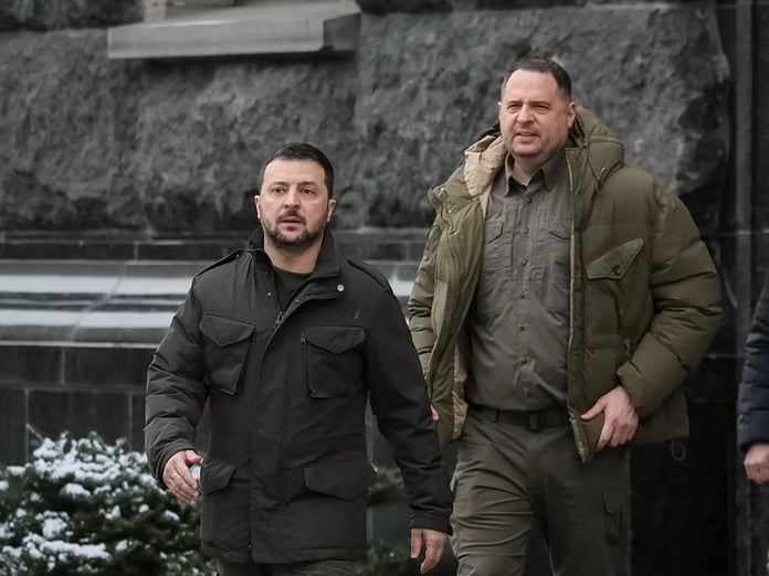 Ukrayna’daki büyük yolsuzluk soruşturmasında Zelenskiy yer almıyor
