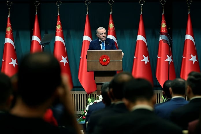 Cumhurbaşkanı Erdoğan:Türkiye, her türlü meselesini çözecek kudrete sahiptir