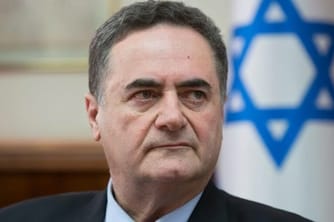 Israeli Defense Chief Vows No Withdrawal From Neighbours