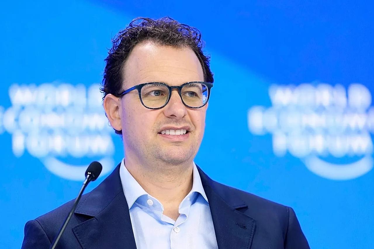 Anthropic CEO'sundan yapay zeka şirketlerine hız çağrısı