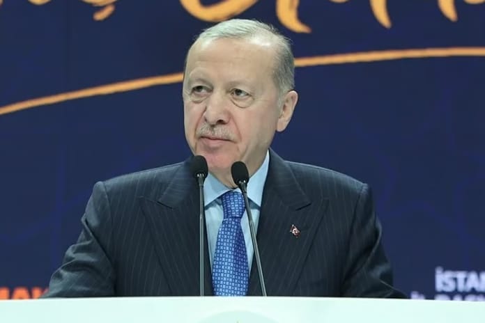 Cumhurbaşkanı Erdoğan: Türkiye olarak üzerimize ne düşüyorsa yapıyoruz