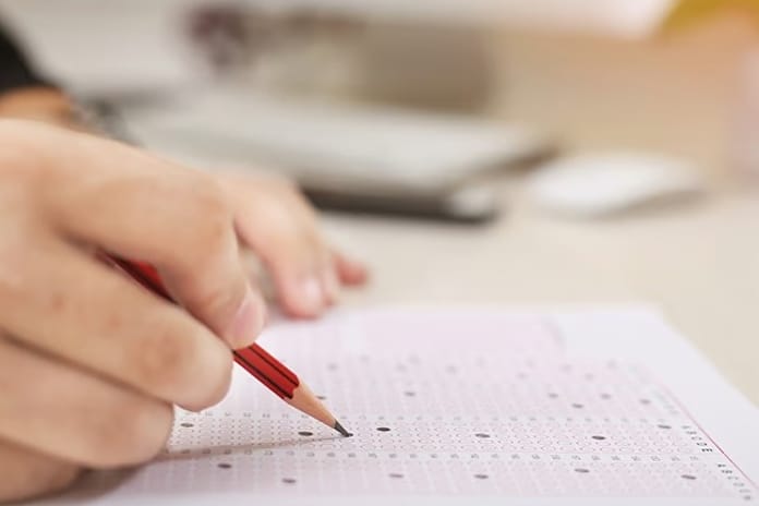 FETÖ'ye yönelik sınav usulsüzlüğü operasyonu: 14 şüpheli gözaltında