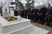 Çanakkale kahramanı Seyit Onbaşı zaferin 111. yılında kabri başında anıldı