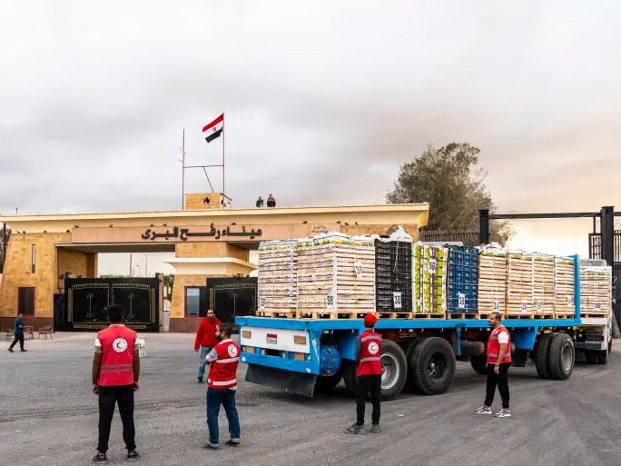 Refah Sınır Kapısı'nda sınırlı geçişler başladı