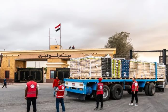 Refah Sınır Kapısı'nda sınırlı geçişler başladı