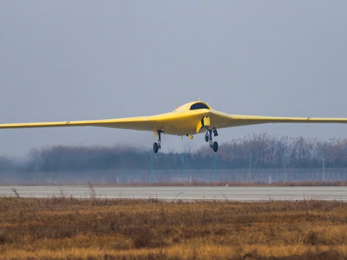 Çin’in yeni nesil Stealth İHA’sı CH-7 ilk uçuşunu tamamladı