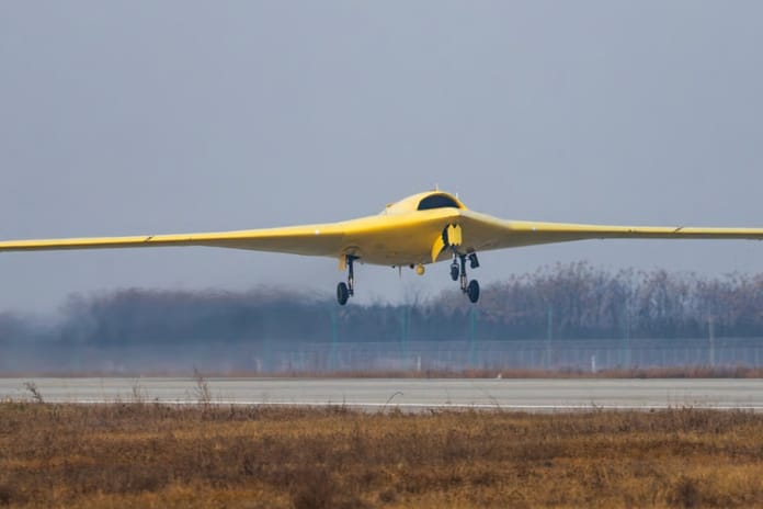 Çin’in yeni nesil Stealth İHA’sı CH-7 ilk uçuşunu tamamladı