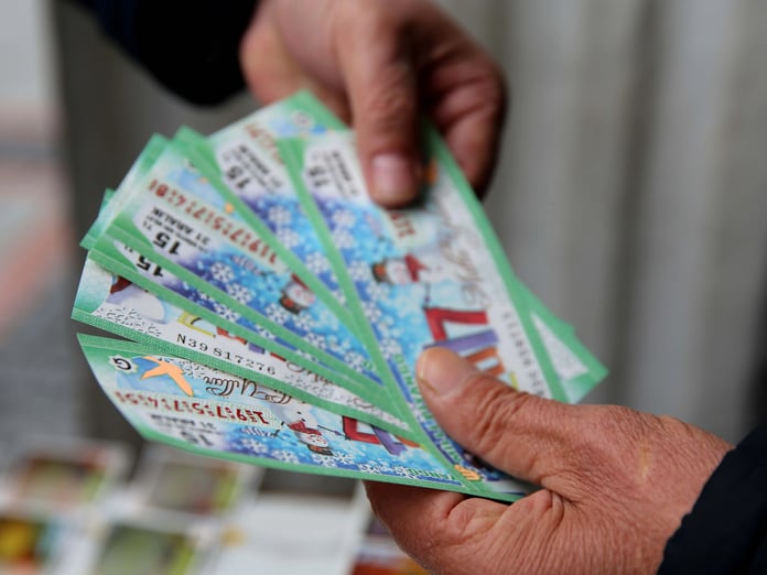 Yılbaşı Milli Piyango büyük ikramiye ne kadar? MPİ ile yılbaşı milli piyango tam, yarım, çeyrek bilet fiyatları ne kadar, kaç TL?
