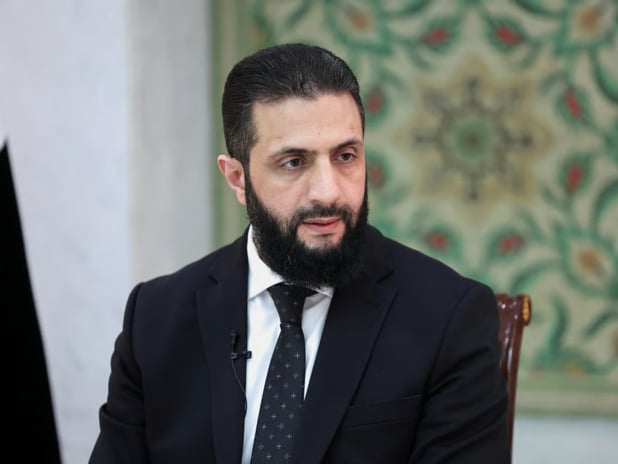 Şara'dan yolsuzluk uyarısı: "Devrimin çocukları olduğunuzu unutmayın"