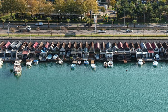 Trabzon'daki balıkçı barınakları lüks konuta dönüştü: Milyonluk bedellerle satılıyor