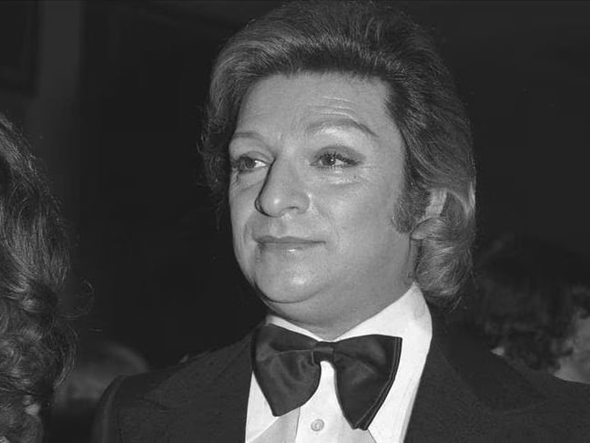 Türk sanat güneşi: Zeki Müren