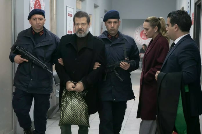 Arka Sokaklar son bölüm izle | Kanal D ile Arka Sokaklar 728. bölüm full izle | Ali tutuklanacak mı?