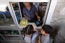 İstanbul Valisi Davut Gül açıkladı: Öğrencilere aylık kantin kartı verilecek