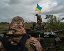 CNN International: Trump'ın baş döndürücü Ukrayna politikası savaşın geleceğini nasıl etkileyecek?