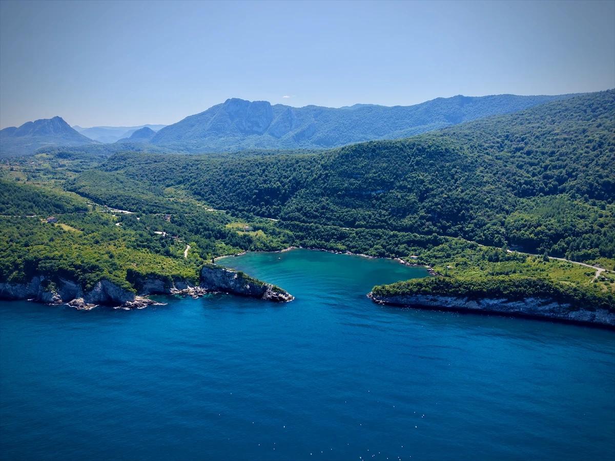 Maviyle yeşilin tek vücut olduğu yer: Gideros Koyu