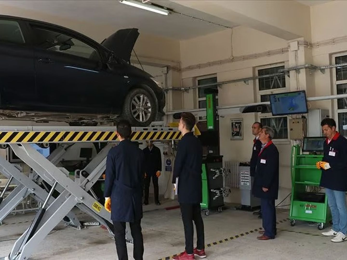 Ticaret Bakanlığı'ndan yeni düzenleme: Araç ekspertiz hizmetleri kayıt altına alınıyor