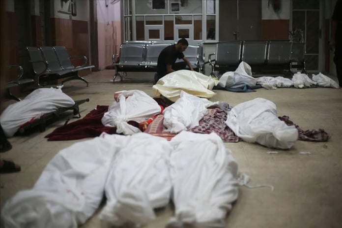 İsrail Refah'ta yardım bekleyen sivillere ateş açtı: 30 ölü