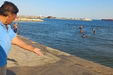 Tekirdağ Şarköy'de mavi bayraklı plaja lağım aktı: Halk sağlığı tehdit altında