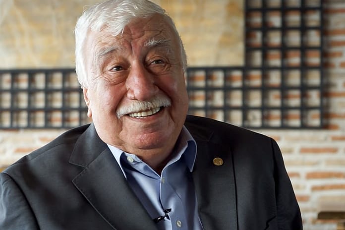 Ahmet Gülhan kimdir? Ahmet Gülhan öldü mü, kaç yaşında?