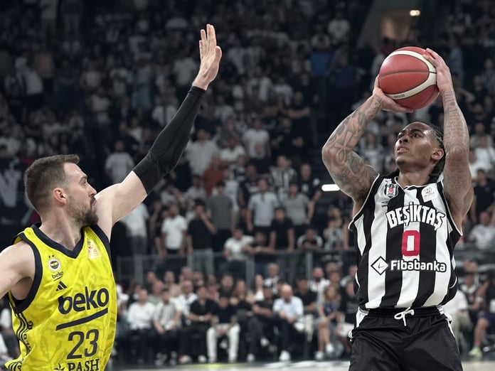 Beşiktaş, 2-1 geride olduğu seride evinde Fenerbahçe karşısında