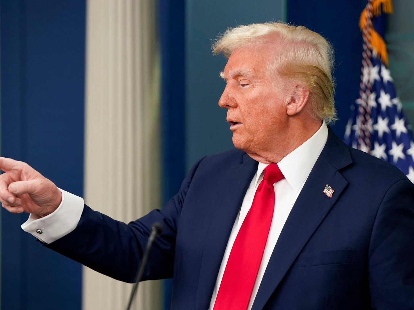 Trump: İran'la askeri seçenekler masada