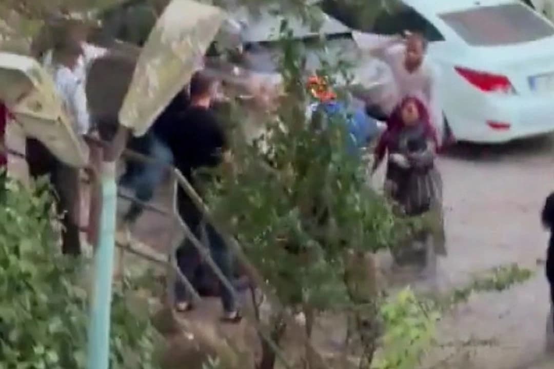 "Köpek havlaması" kavgası