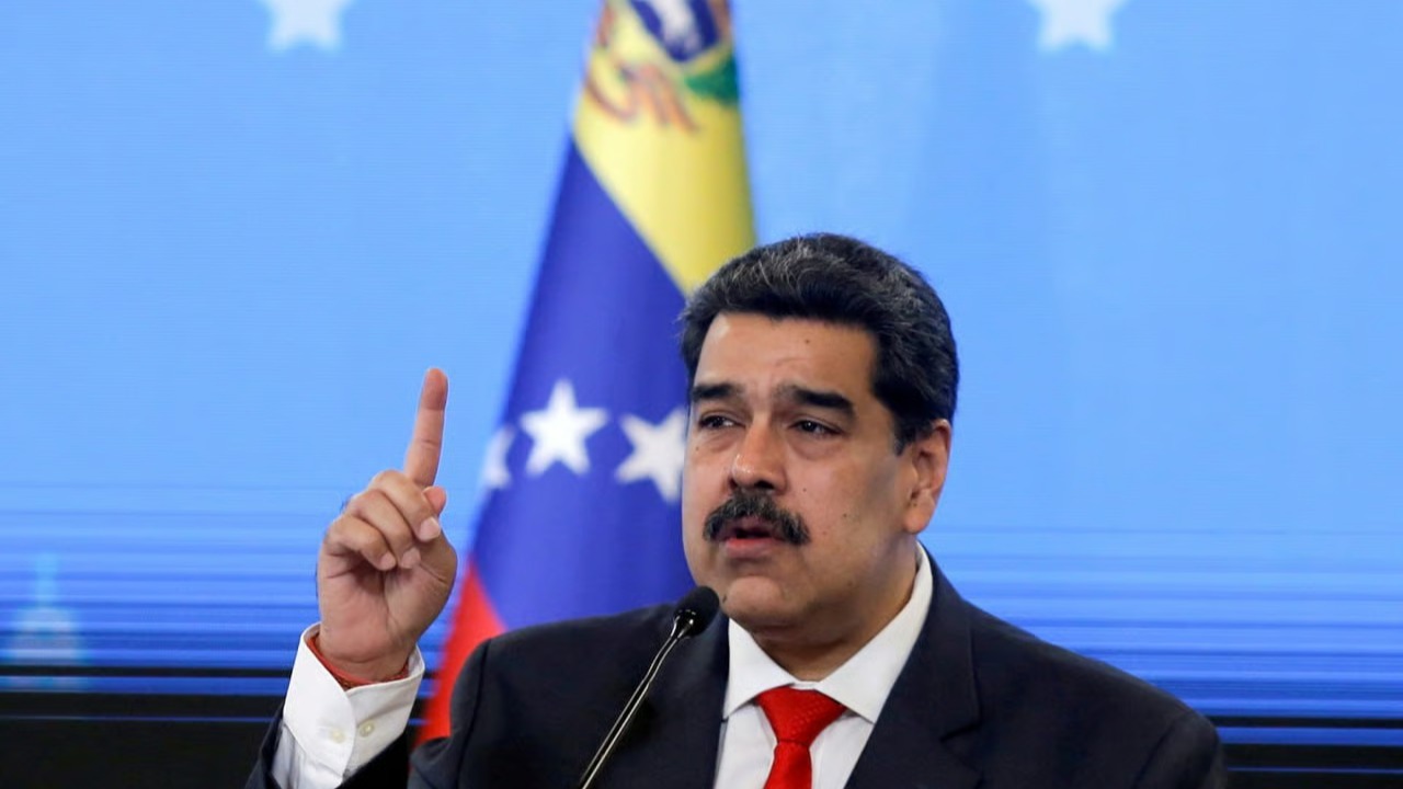 Maduro yönetimi devrildi!