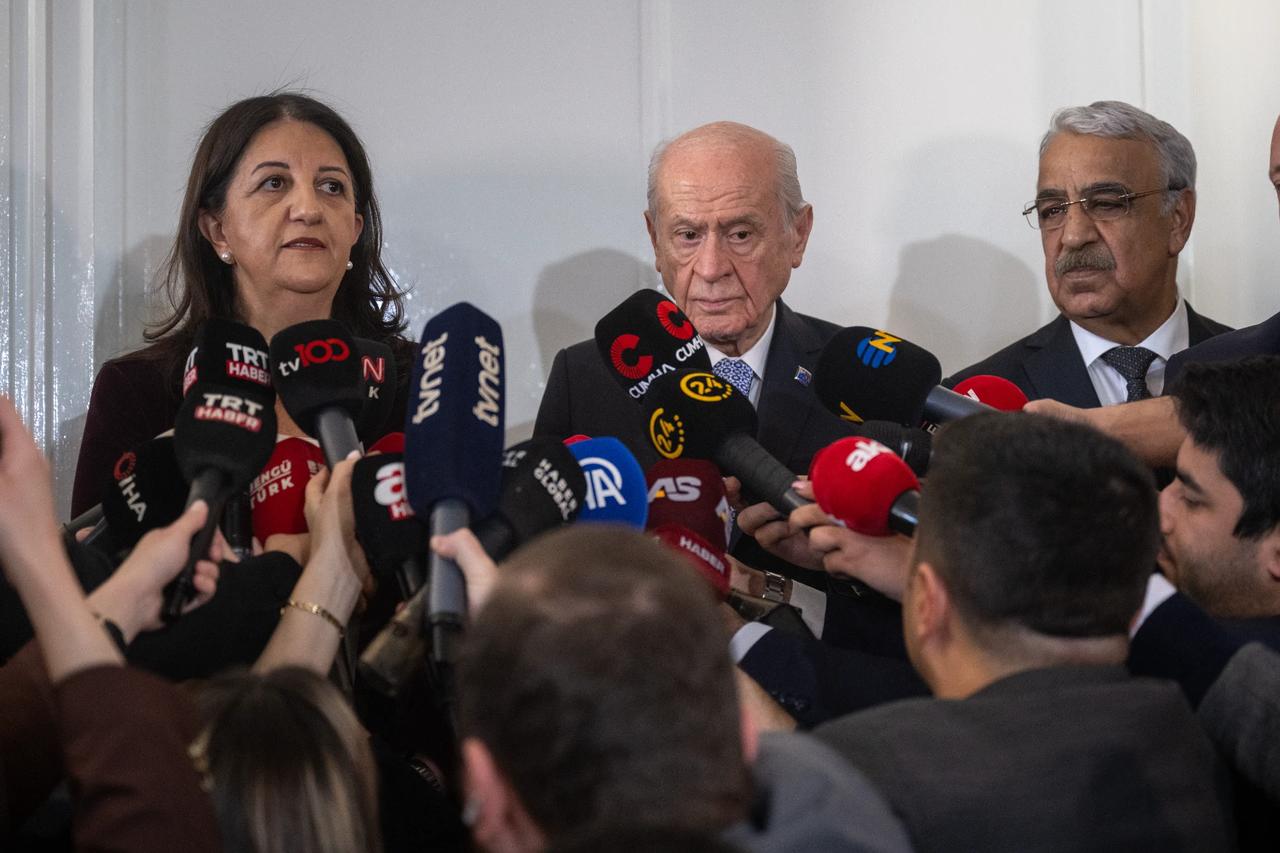 MHP lideri Bahçeli'den DEM Parti'ye kabul: "Her cümlesine imzamı atıyorum"