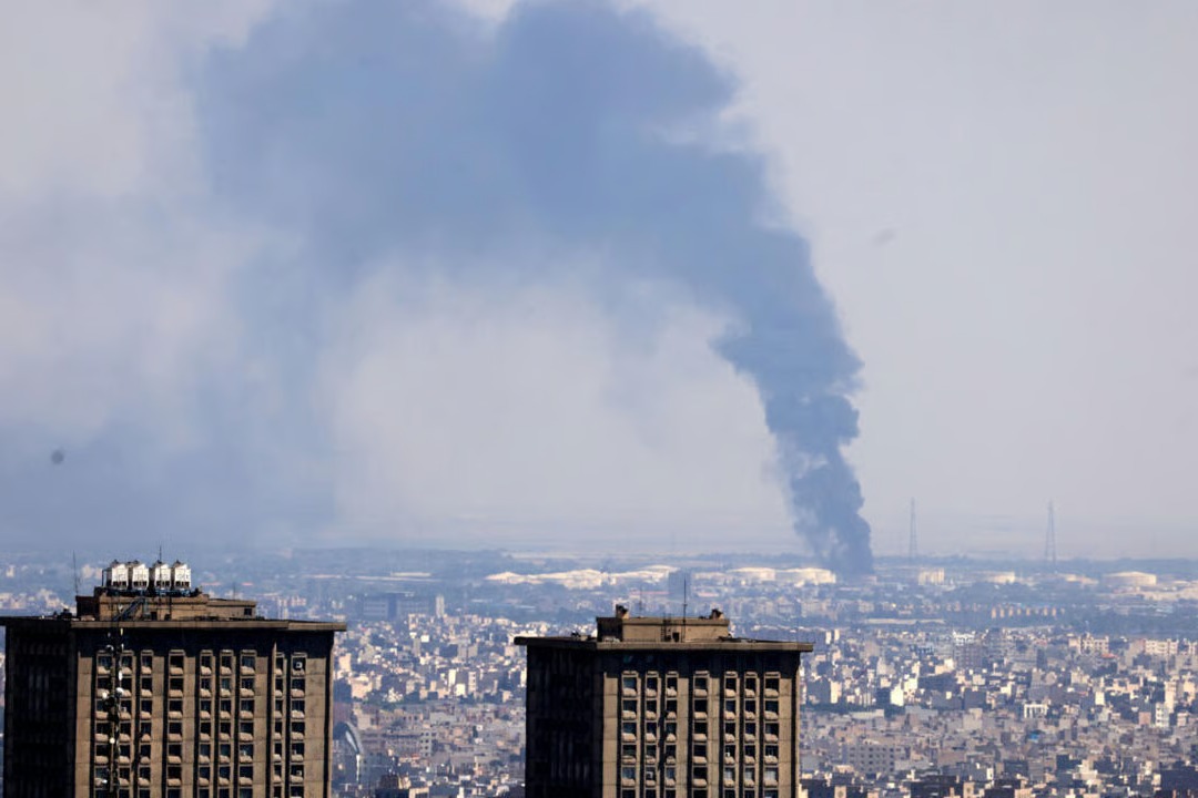 Israel Resumes Strikes, Accuses Iran of Ceasefire Violation