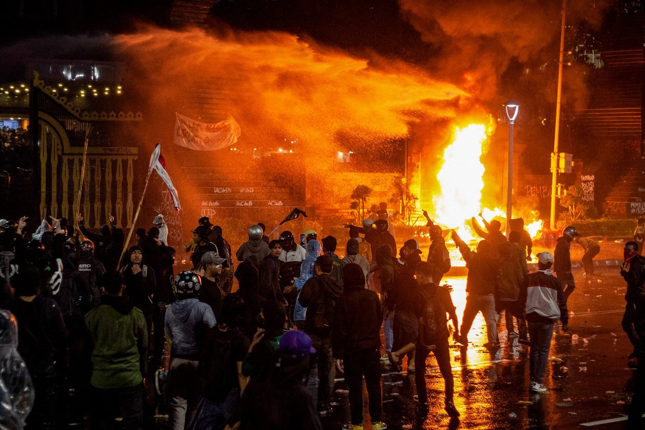 Endonezya'da protestolar sürüyor - AFP