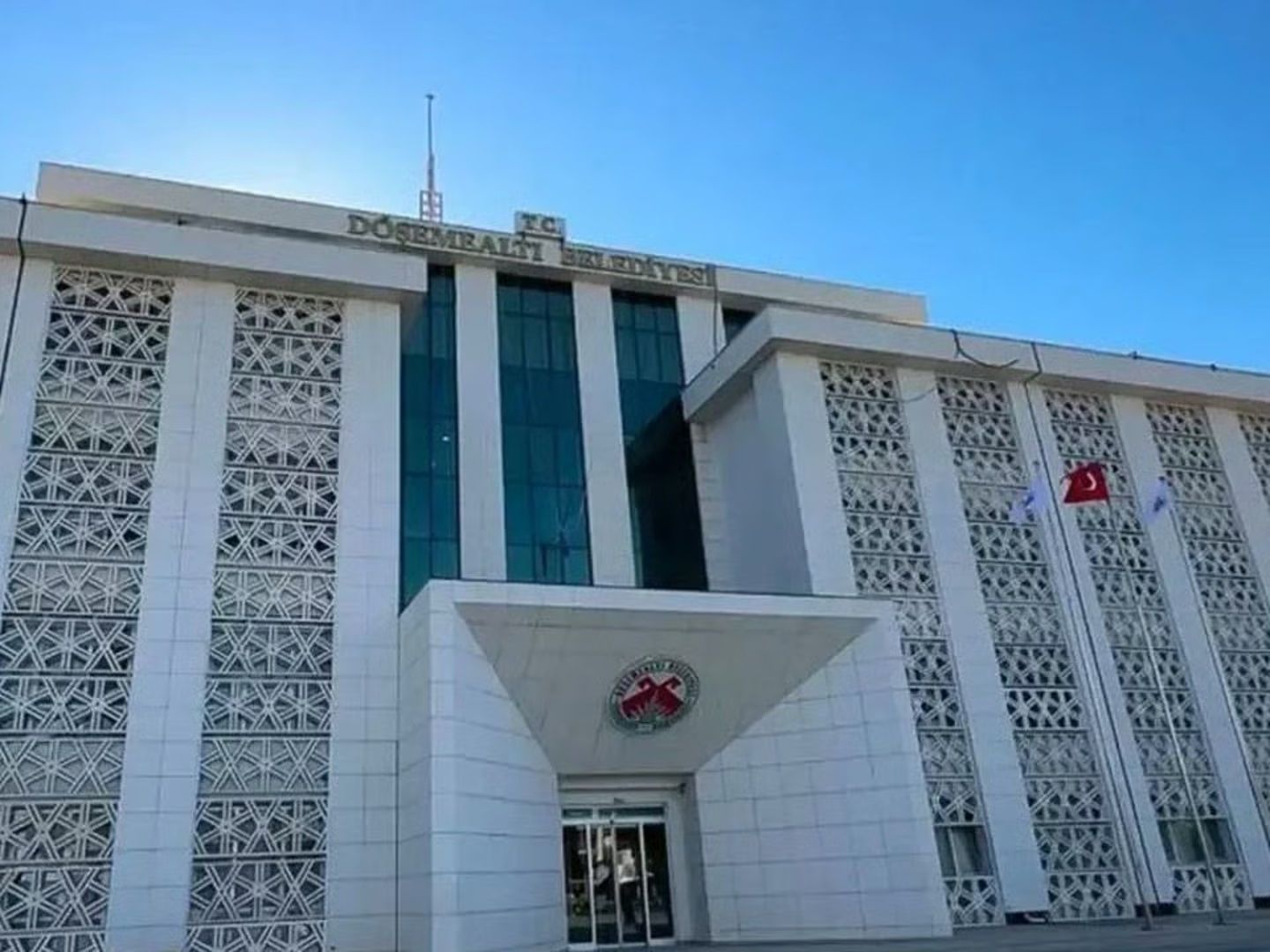 Antalya Döşemealtı Belediyesi'ne operasyon! 22 kişiye gözaltı 