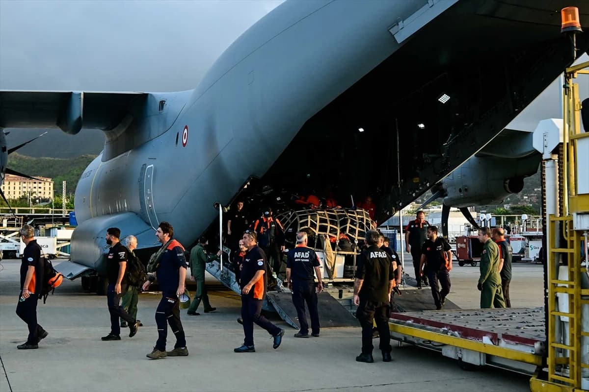 Türkiye’nin arama kurtarma ekipleri depremle sarsılan Venezuela’ya ulaştı