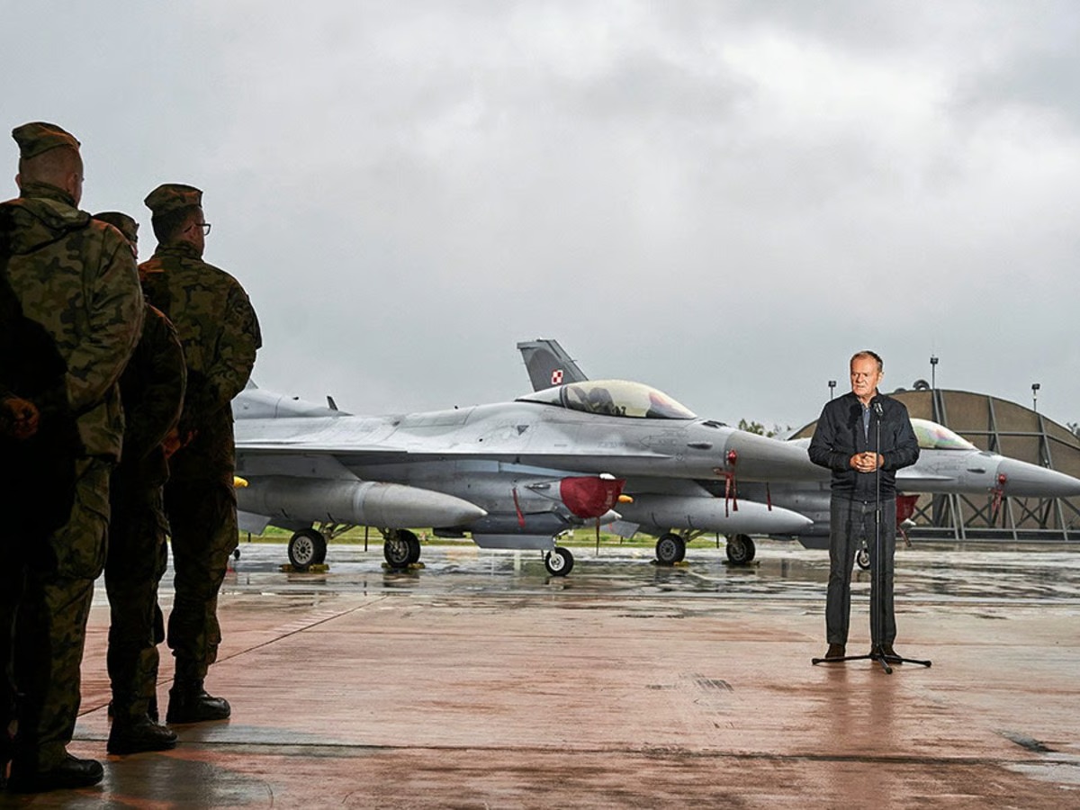 Poland Reaffirms Threat to Down Russian Jets