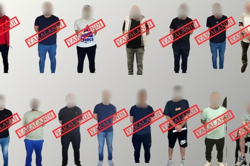 13 Kırmızı bültenli suçlu Türkiye'ye getirildi