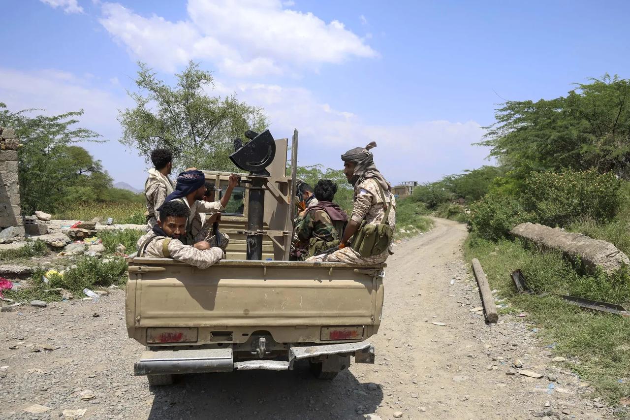 Yemen ordusu Husilere yönelik 1122 saldırı düzenledi: 1747 ölü ve yaralı