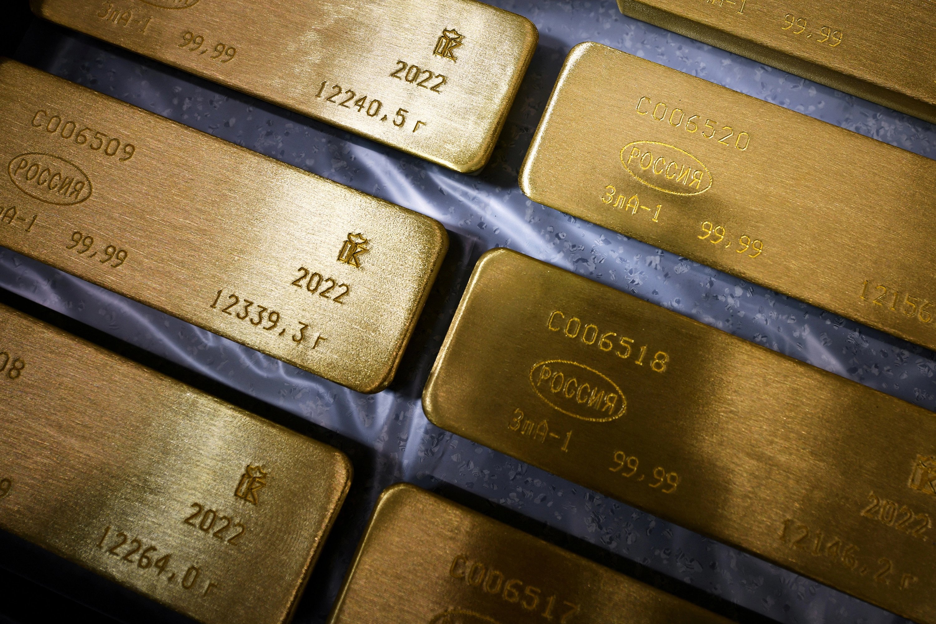 Russian Gold Shipments to Hong Kong Hit Record High