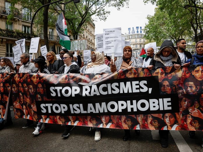 Fransa'dan İslam karşıtı karar: İmam yetiştiren enstitü kapatıldı