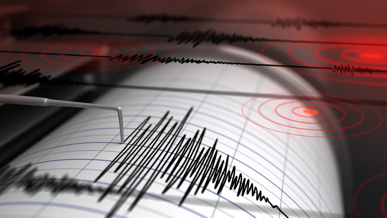 Manisa'da korkutan deprem: Yunusemre merkezli sarsıntı İzmir'de de hissedildi