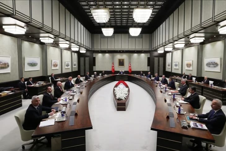 Kabine üyelerinden "Güvenli Liman" paylaşımı