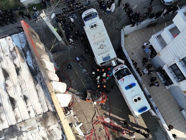 Kocaeli'de parfüm tesisinde facia: İki kız kardeş, altı can…