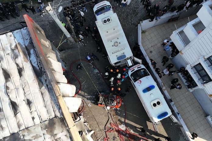 Kocaeli'de parfüm tesisinde facia: İki kız kardeş, altı can…