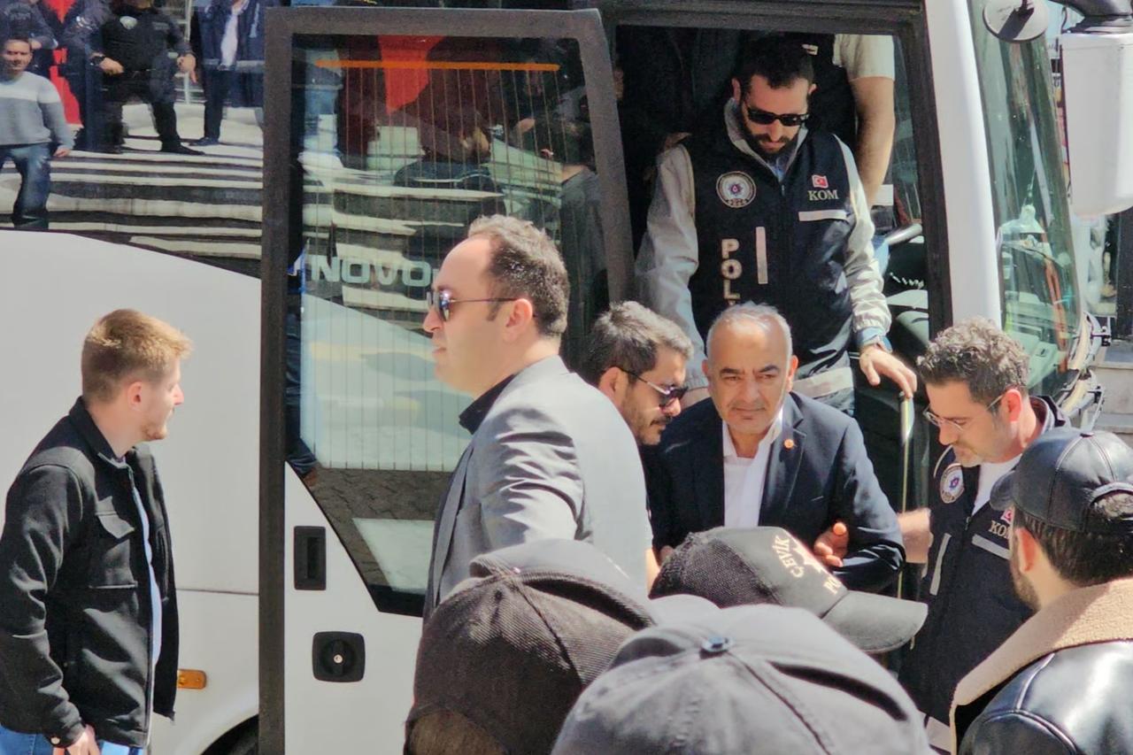 Belediyede zimmet ve rüşvet soruşturması