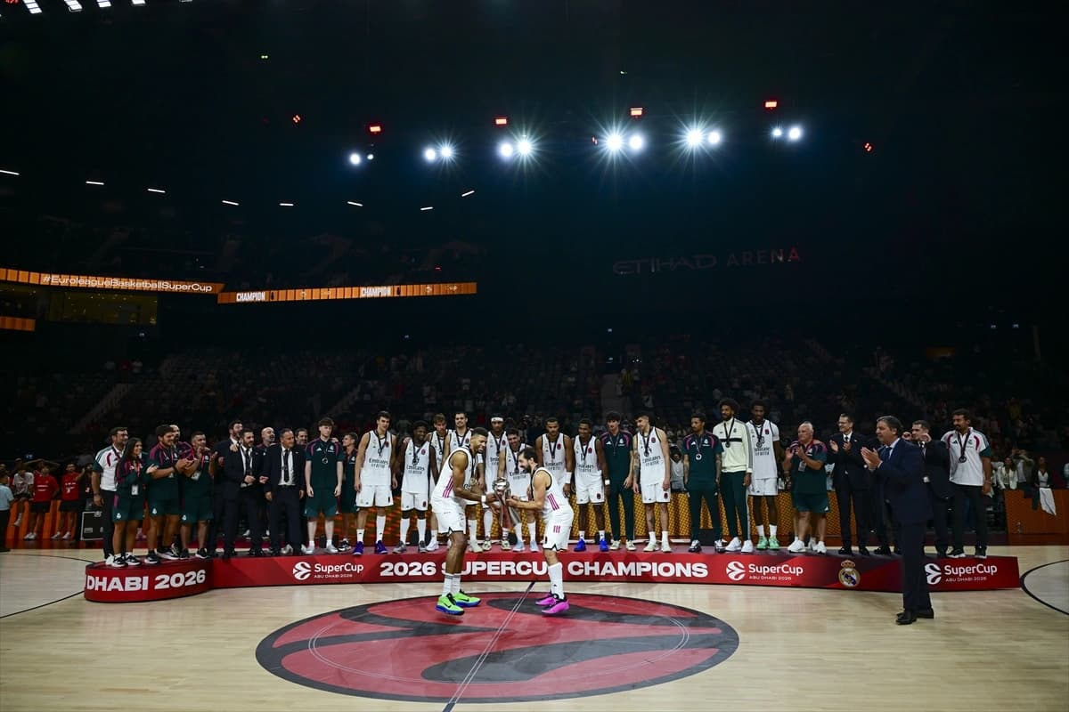 İlk şampiyon Real Madrid